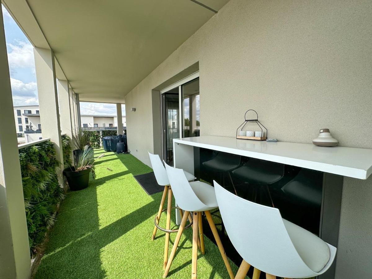 Loggia Dream Jacuzzi Lägenhet Montévrain Exteriör bild
